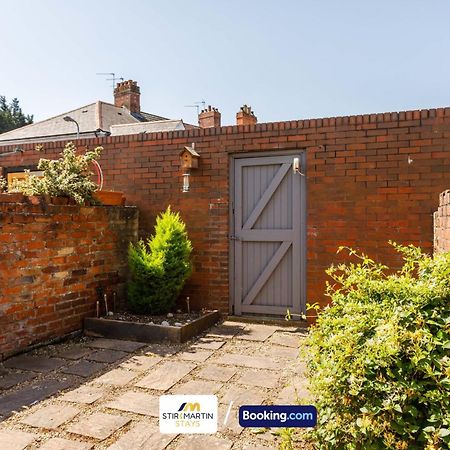 Comfy 3Bed House By Stirkmartin Stays Short Lets & Serviced Accommodation Cardiff With Free Parking & 8Mins To City Centre ภายนอก รูปภาพ